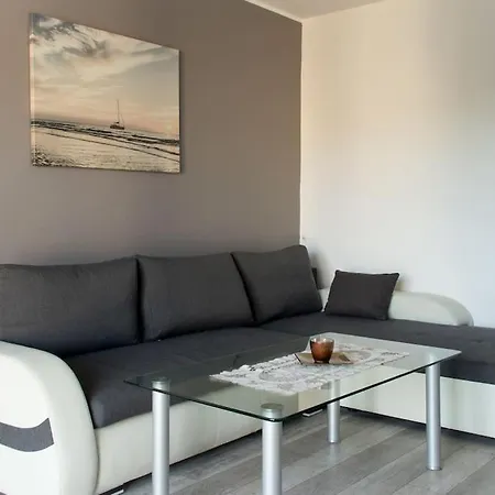 Rodzinne Mieszkanie 2-pokojowe 50m2 Z Bezplatnym Prywatnym Parkingiem I Balkonem