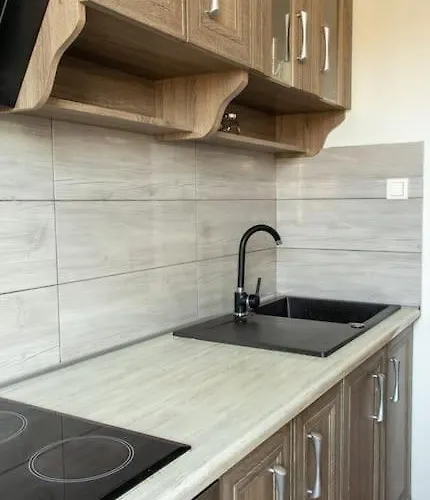 Apartman Rodzinne Mieszkanie 2-pokojowe 50m2 Z Bezplatnym Prywatnym Parkingiem I Balkonem *