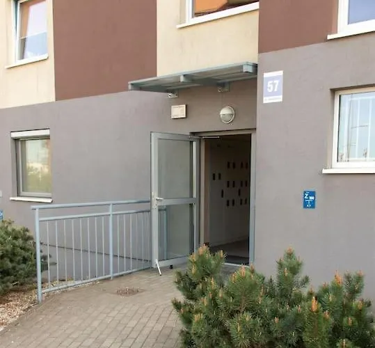 Apartman Rodzinne Mieszkanie 2-pokojowe 50m2 Z Bezplatnym Prywatnym Parkingiem I Balkonem