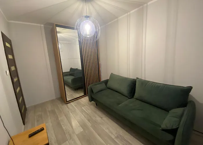 Rodzinne Mieszkanie 2-pokojowe 50m2 Z Bezplatnym Prywatnym Parkingiem I Balkonem *